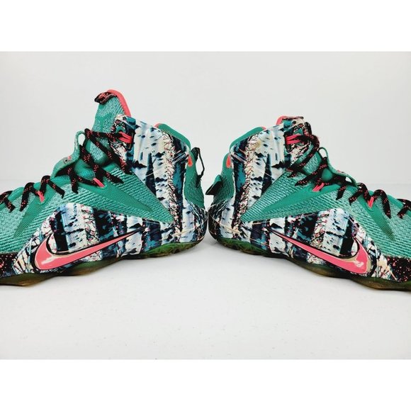 Nike LeBron XII Christmas Basketball Shoes main image 8